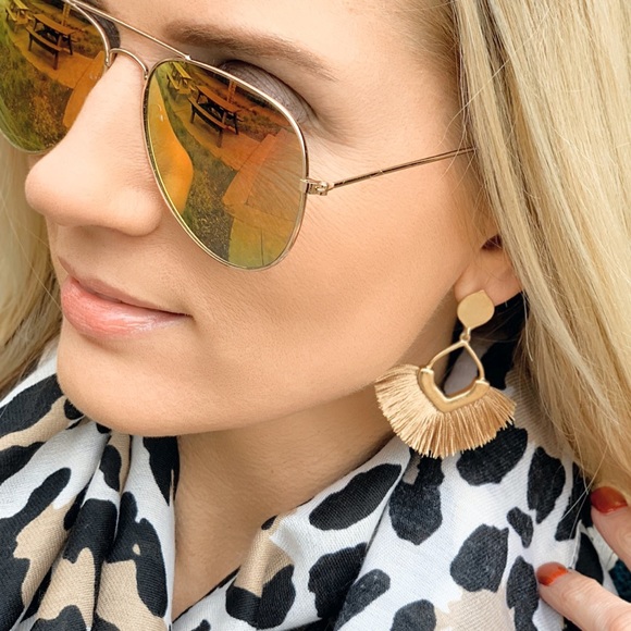 Brown fringe earrings - Picture 4 of 5